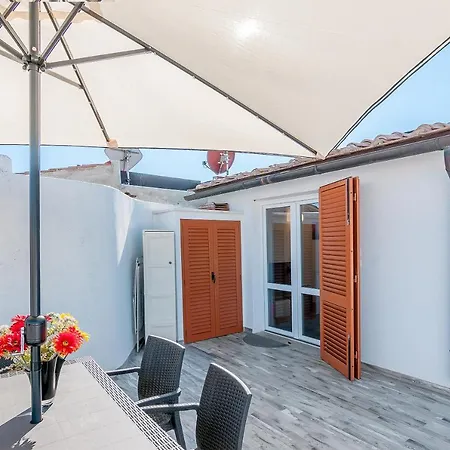 Elena Apartmán Marina di Campo