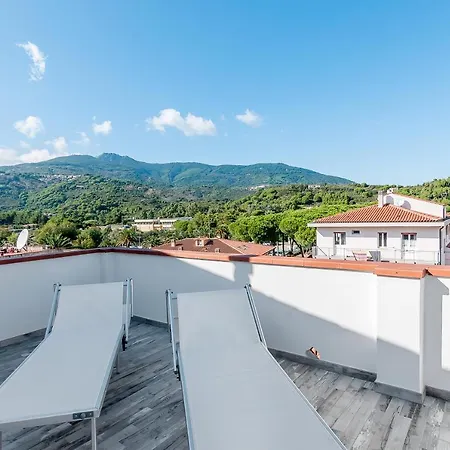 Elena شقة