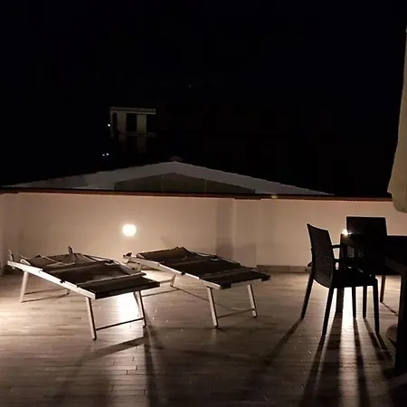 Elena مارينا دي كامبو